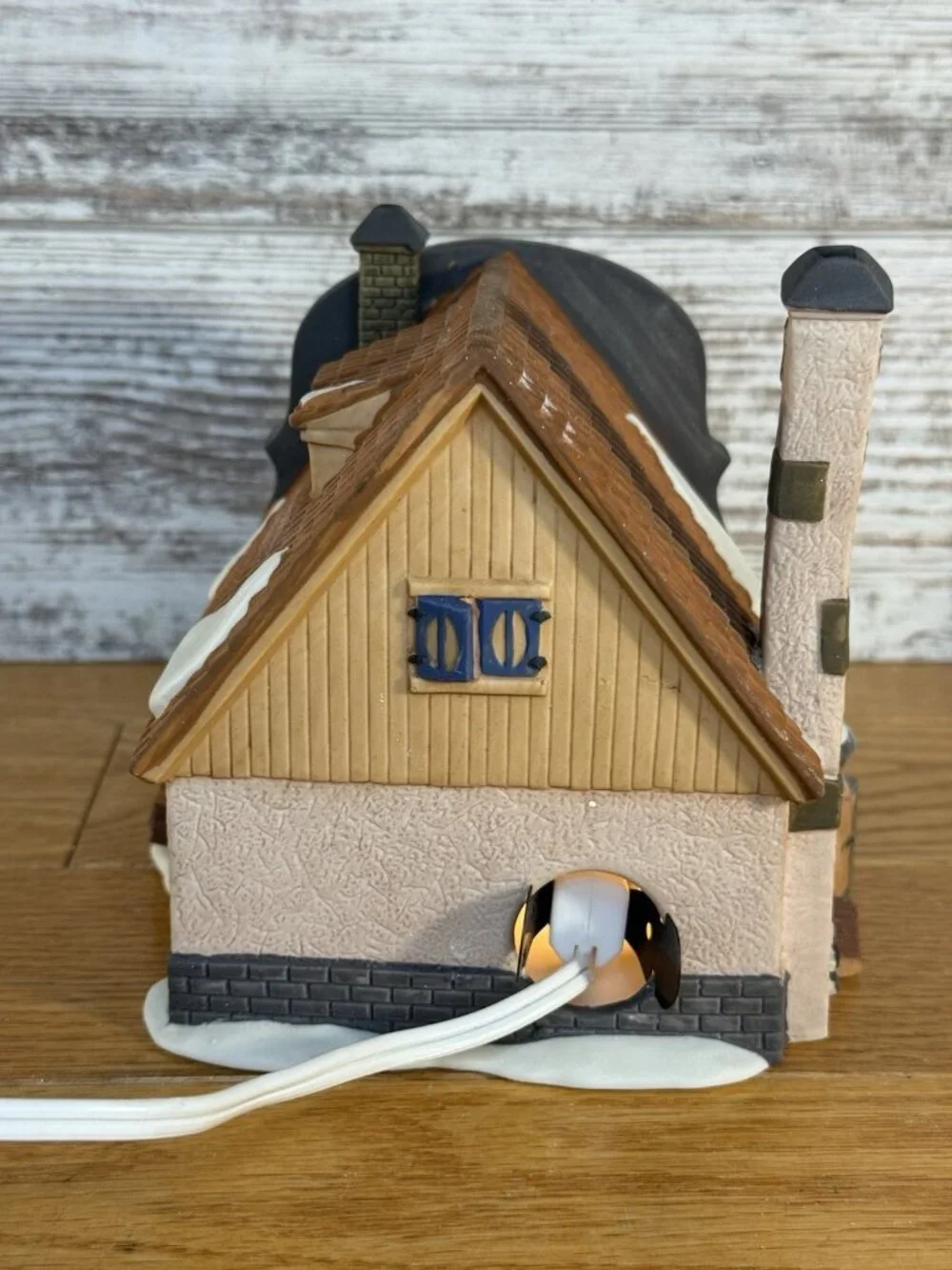 Dept 56 Heritage Alpine Village Series METTERNICHE WURST #5618-9